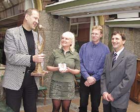 Tapani Siitonen (vas.), Mariella Marttinen, Henry Pyyknen, Eero Oksava